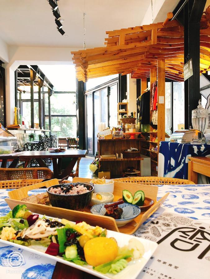 台甕茶室青年旅館 Tai-Wong Tatami Room Hostel Tainan Zewnętrze zdjęcie
